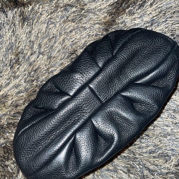 Marc Jacobs Classic Q / Crossbody Bag - Picture 7 of 9